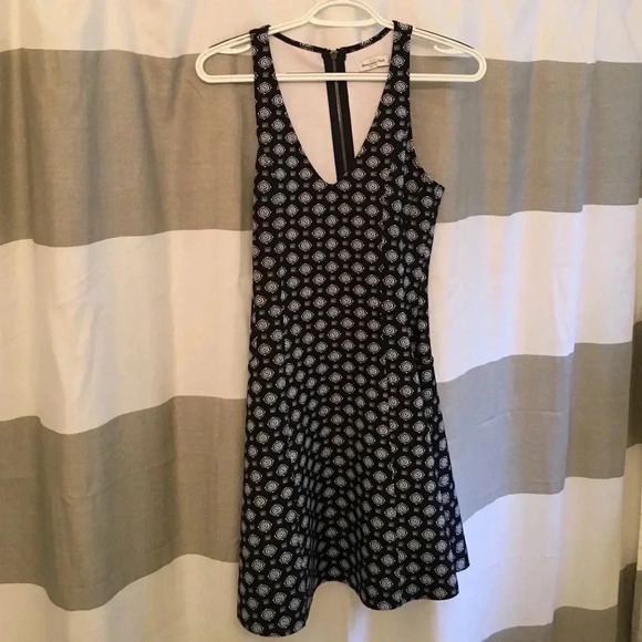 Abercrombie summer dress! - Picture 4 of 8